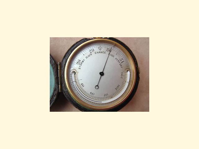 19th C pocket barometer with curved thermometer